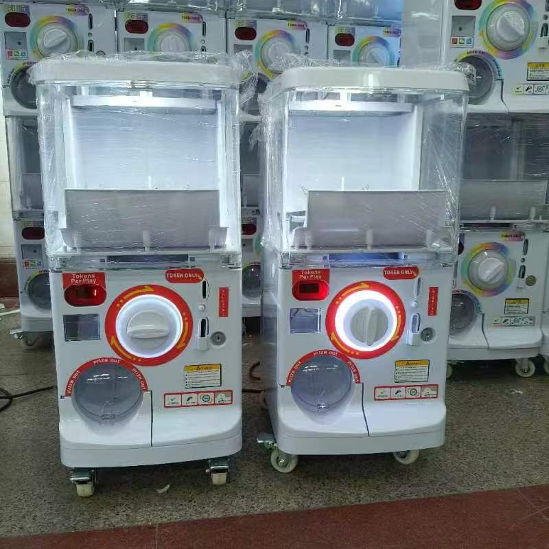 Mini toy vending machine Japan - Power Tools English review and price